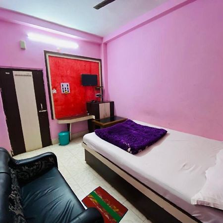 טארפית Staymaker Hotel Prerana מראה חיצוני תמונה